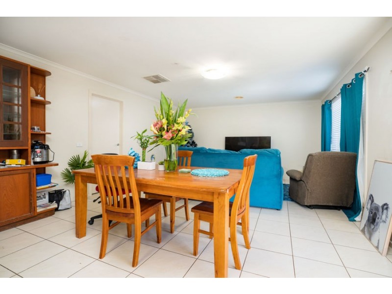 11 Kurrajong Crescent, West Albury NSW 2640