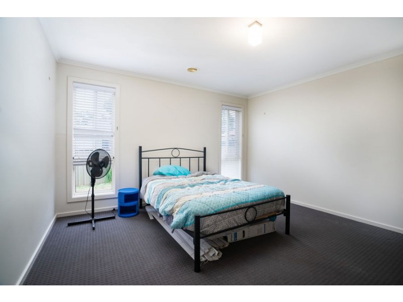 11 Kurrajong Crescent, West Albury NSW 2640