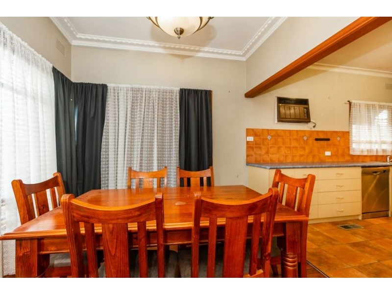 426 Union Road, Lavington NSW 2641