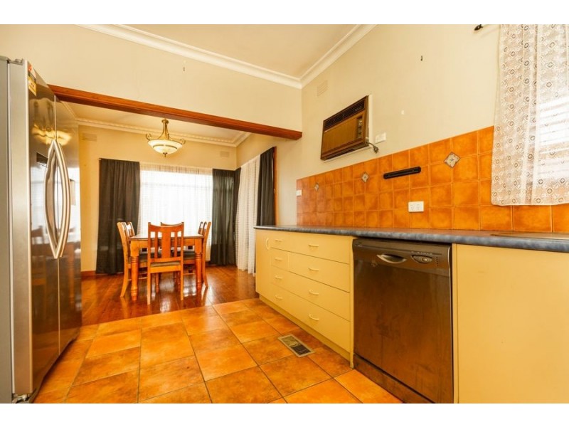 426 Union Road, Lavington NSW 2641