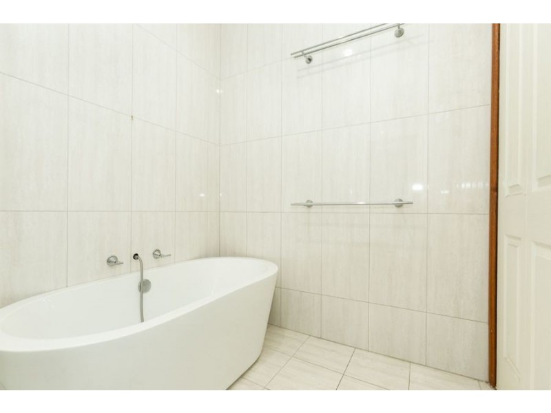 426 Union Road, Lavington NSW 2641