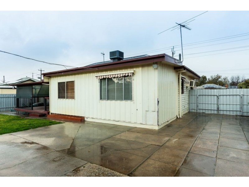 426 Union Road, Lavington NSW 2641