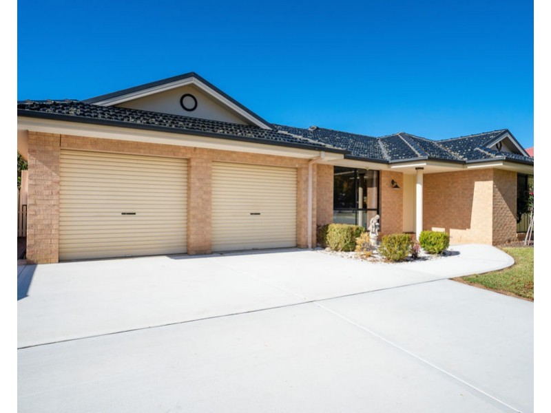 50 Mountford Crescent, East Albury NSW 2640