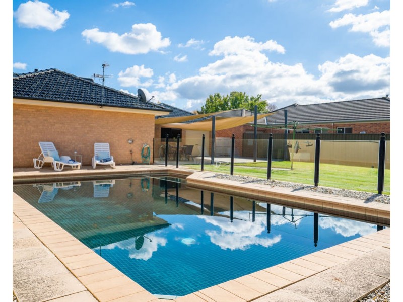 50 Mountford Crescent, East Albury NSW 2640