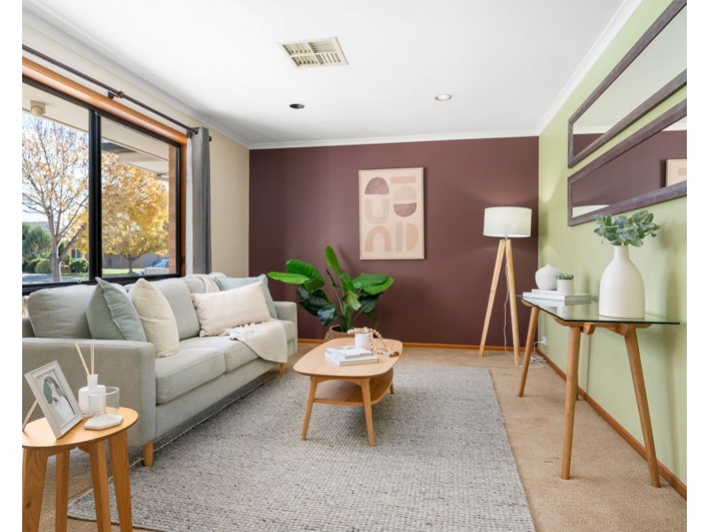 50 Mountford Crescent, East Albury NSW 2640