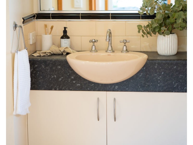 50 Mountford Crescent, East Albury NSW 2640