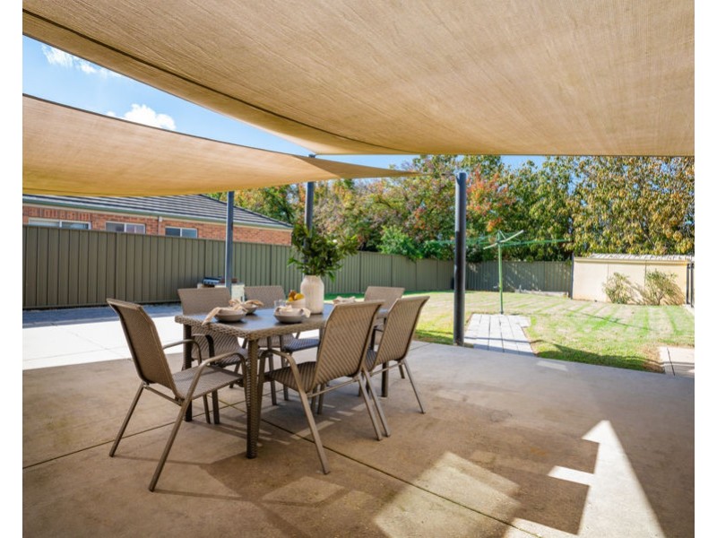 50 Mountford Crescent, East Albury NSW 2640