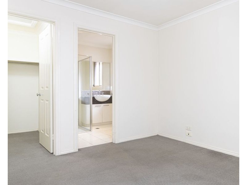 23 Dalbirra Place, Lavington NSW 2641