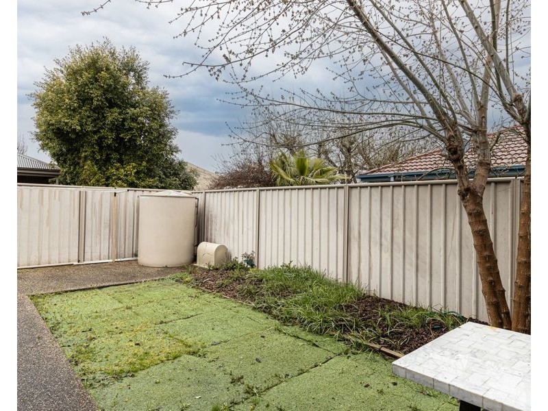 7/378 Cambourne Street, Lavington NSW 2641