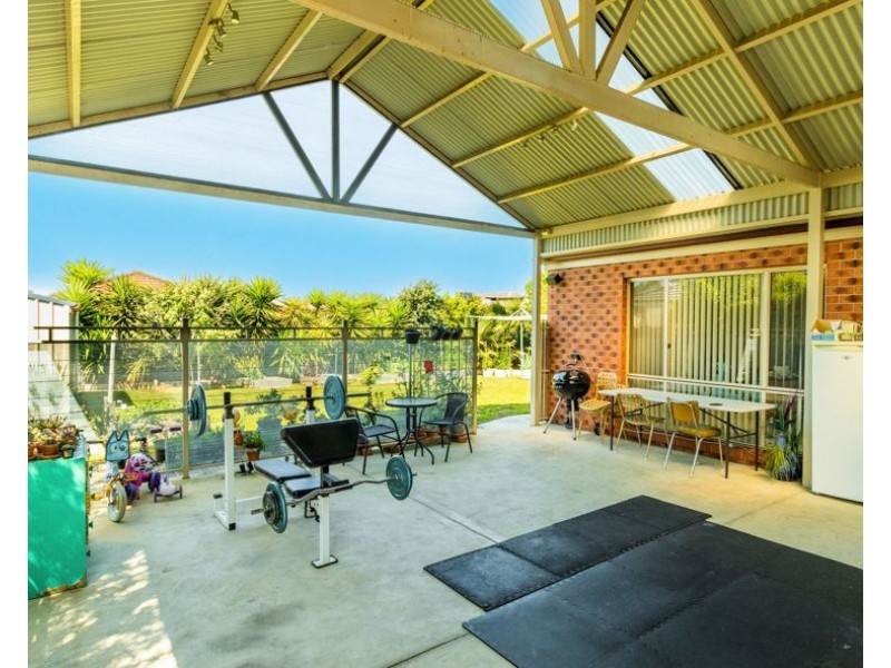 11 Dillagar Place, Lavington NSW 2641