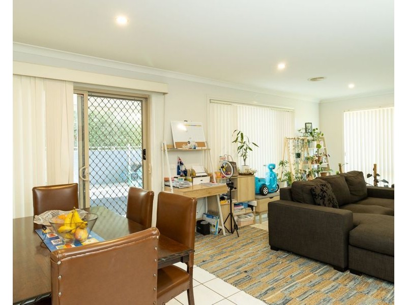 11 Dillagar Place, Lavington NSW 2641