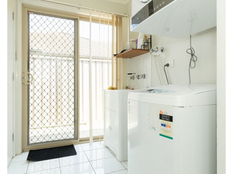 11 Dillagar Place, Lavington NSW 2641