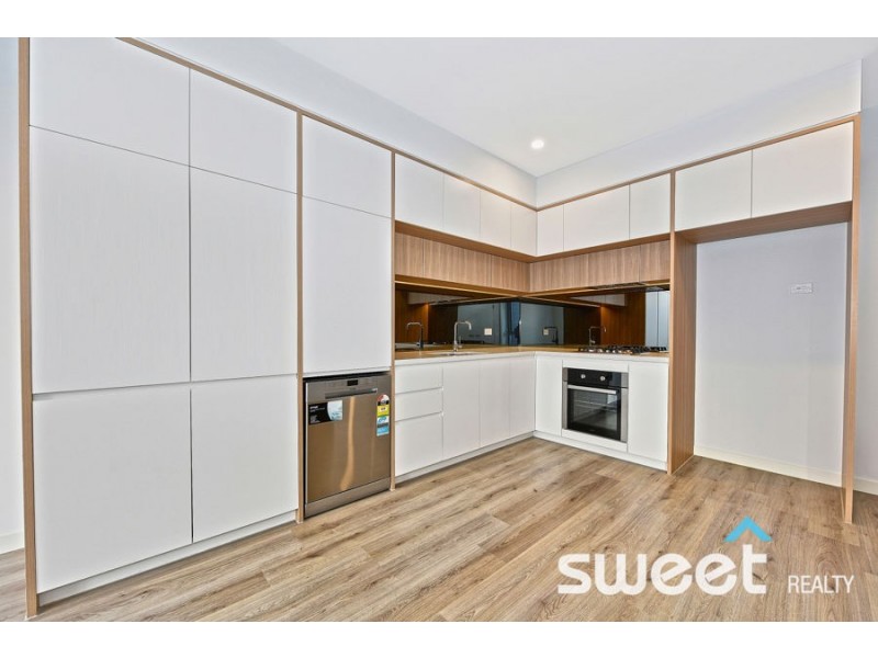 B809/10 AVIATORS WAY, Penrith NSW 2750