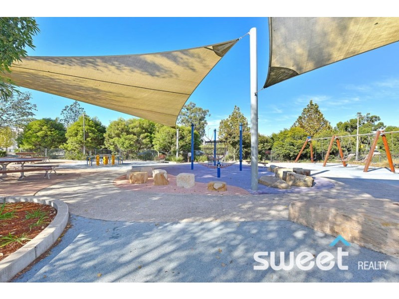 B809/10 AVIATORS WAY, Penrith NSW 2750