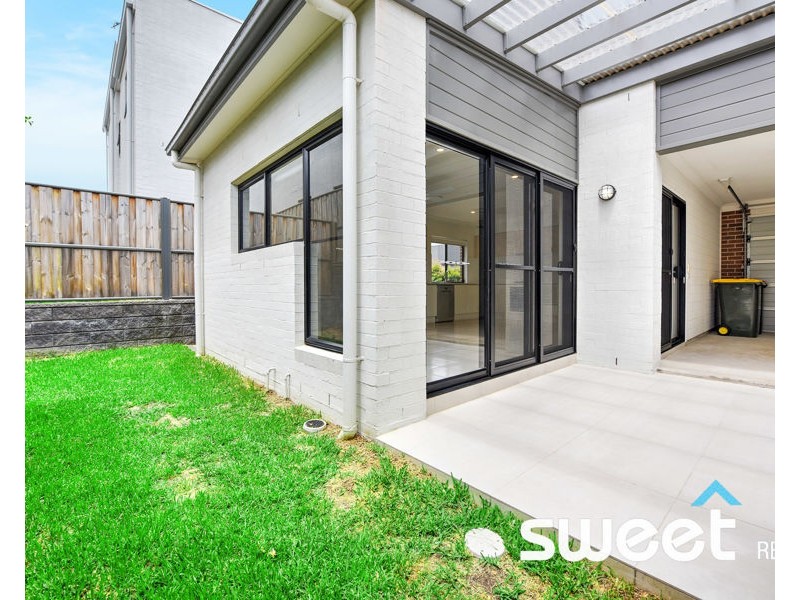 4 Muirfield Glade, Blacktown NSW 2148