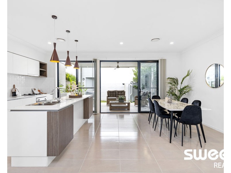 98 Fairwater Boulevard, Blacktown NSW 2148