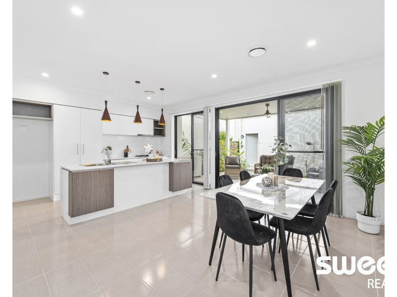 98 Fairwater Boulevard, Blacktown NSW 2148