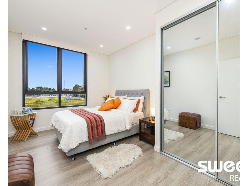 219/26A Lord Sheffield Circuit, Penrith NSW 2750