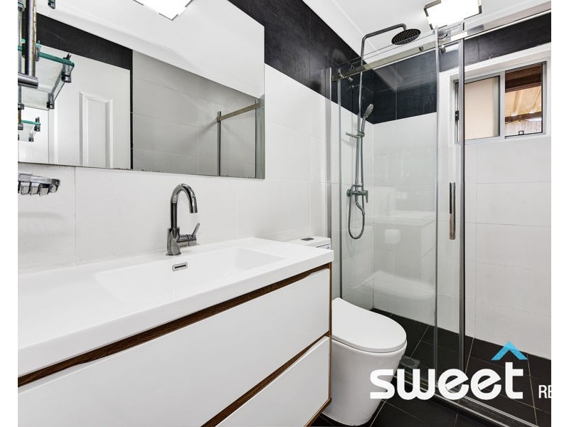 6 Madison Circuit, St Clair NSW 2759