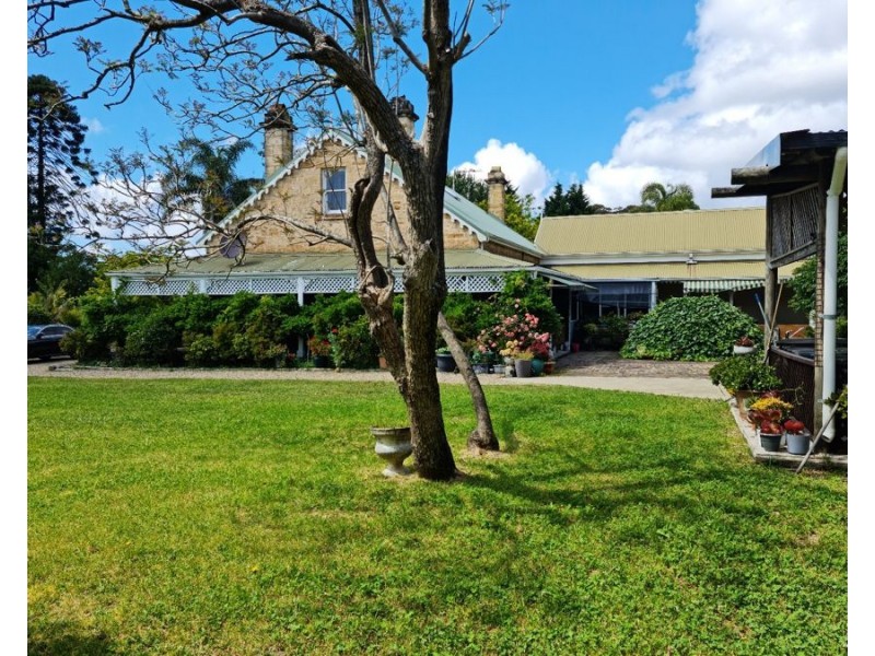1 Everton Road, Faulconbridge NSW 2776