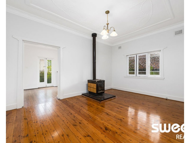 8 Reeves Avenue, Epping NSW 2121