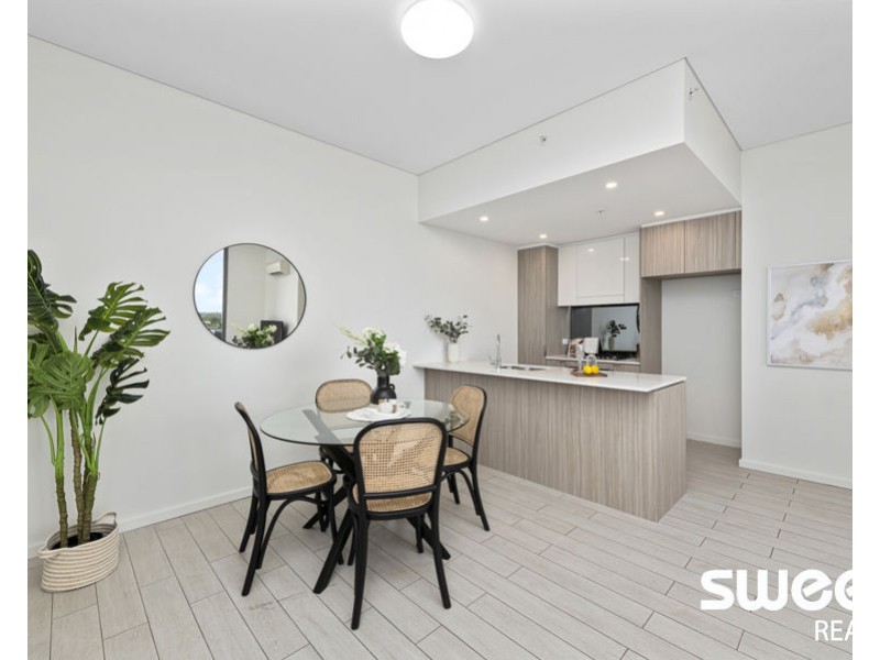 D823/1-39 Lord Sheffield Circuit, Penrith NSW 2750