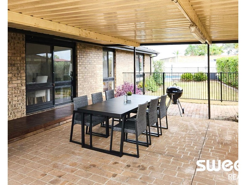 6 Madison Circuit, St Clair NSW 2759