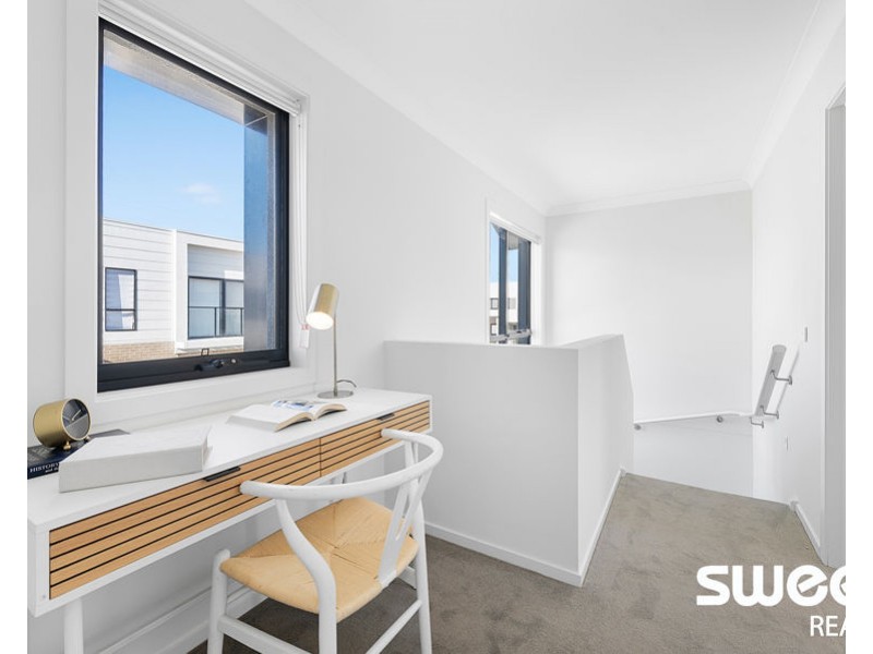 18 Flyer Glade, Blacktown NSW 2148