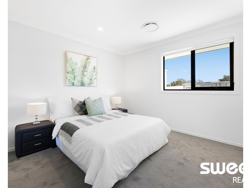 18 Flyer Glade, Blacktown NSW 2148