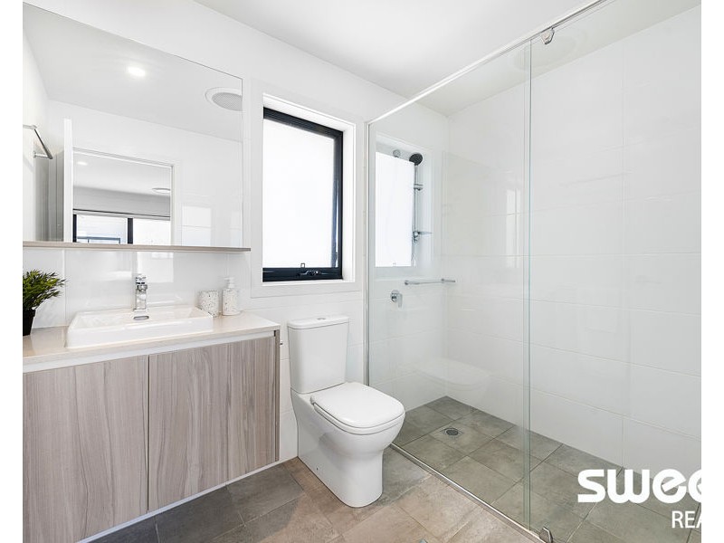 18 Flyer Glade, Blacktown NSW 2148