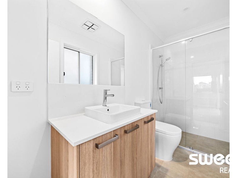 223 Driftway Drive, Pemulwuy NSW 2145