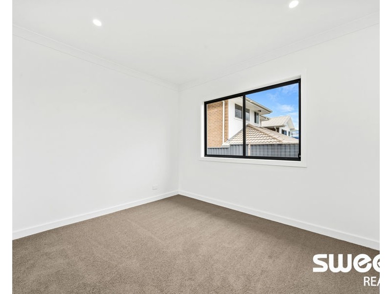 343 Driftway Drive, Pemulwuy NSW 2145