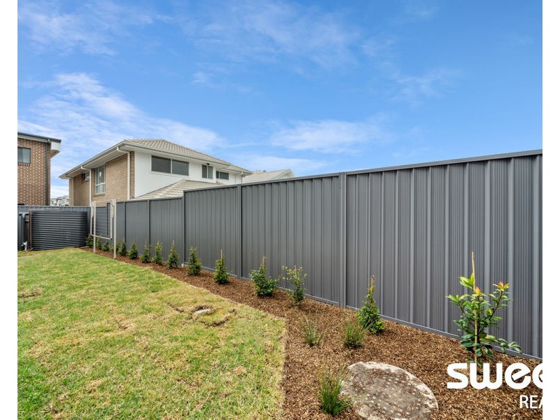 343 Driftway Drive, Pemulwuy NSW 2145