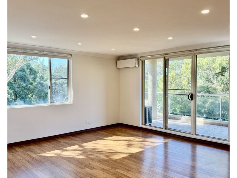 301/10 Wentworth Drive, Liberty Grove NSW 2138