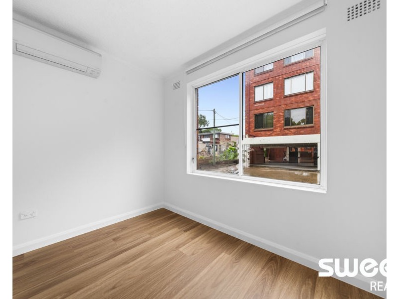 4/7A Bank Street, Meadowbank NSW 2114