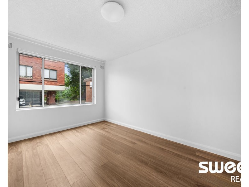 4/7A Bank Street, Meadowbank NSW 2114