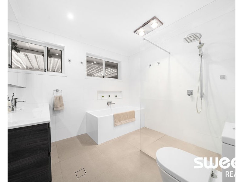 26 Hambledon Ave, Baulkham Hills NSW 2153