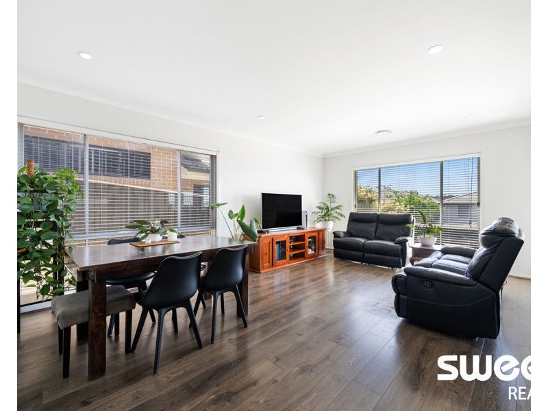 98 Hannaford Avenue, Box Hill NSW 2765