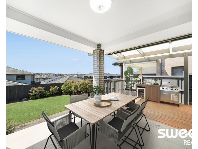 98 Hannaford Avenue, Box Hill NSW 2765