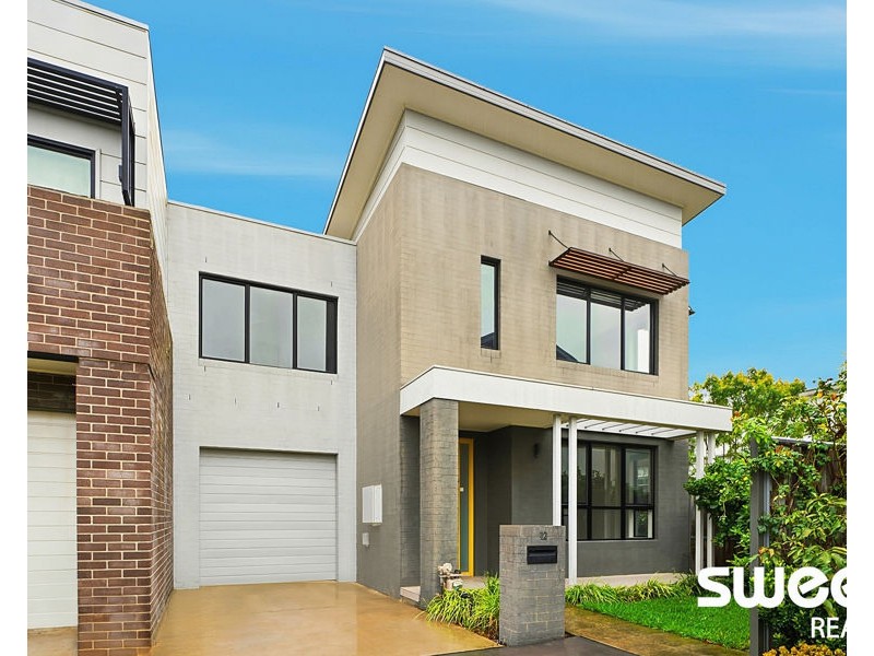 12 Eastlakes Glade, Blacktown NSW 2148