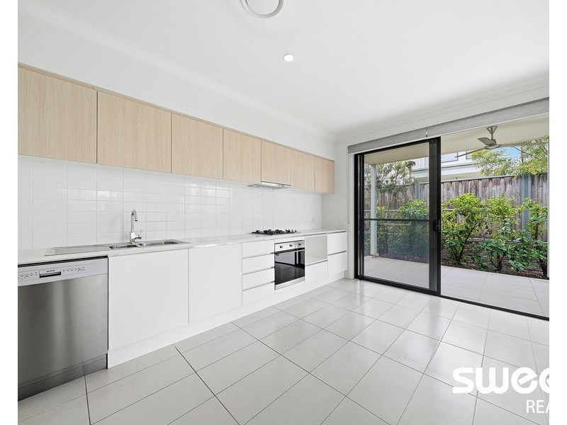 12 Eastlakes Glade, Blacktown NSW 2148