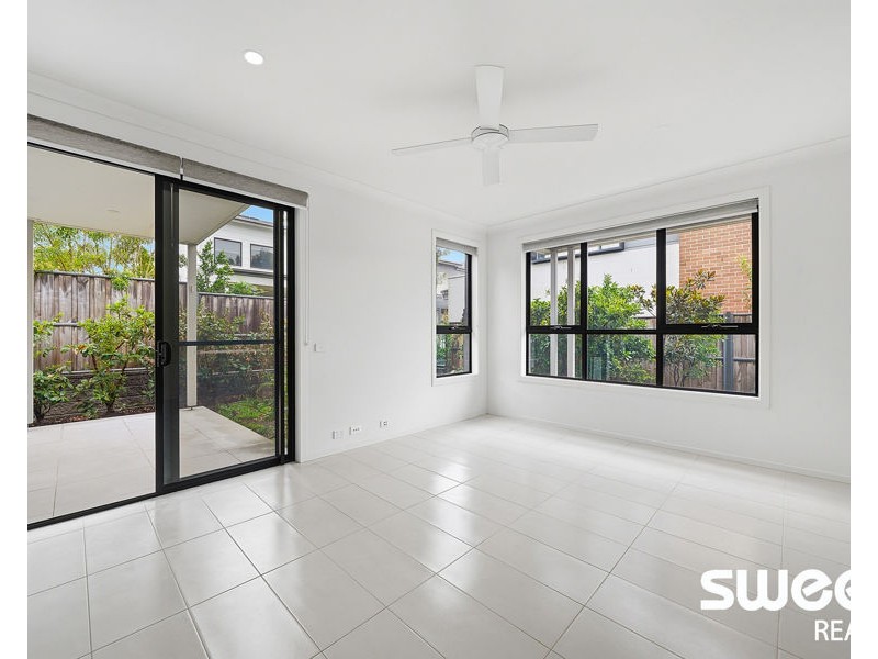 12 Eastlakes Glade, Blacktown NSW 2148