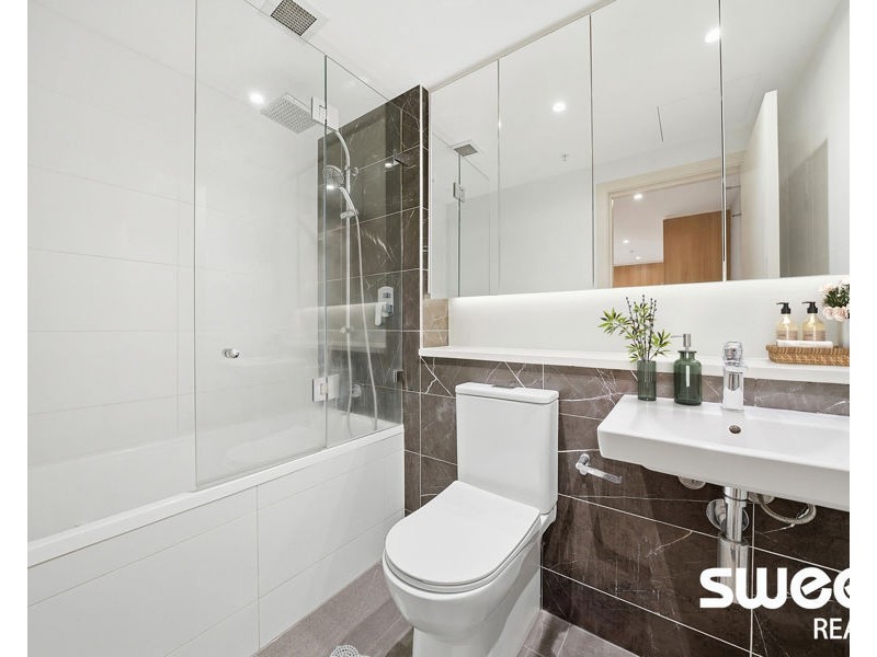 605/3 Foreshore Place, Wentworth Point NSW 2127