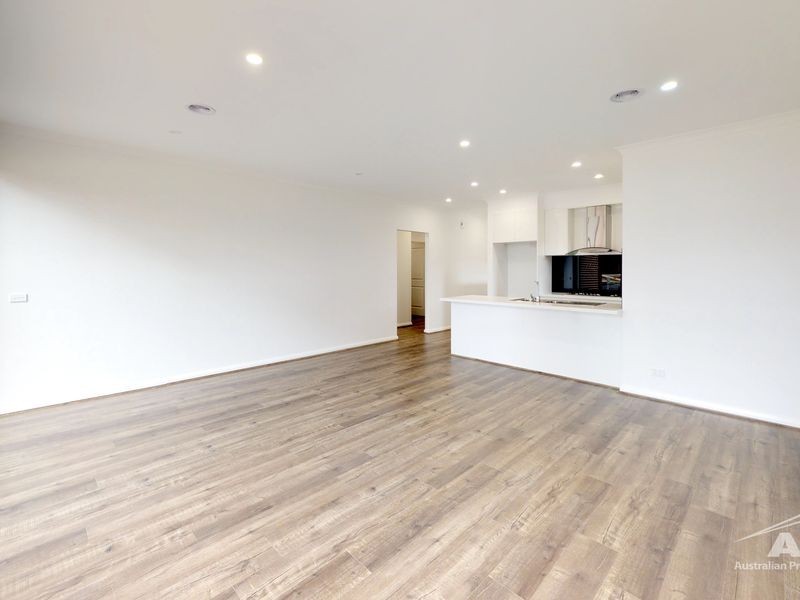 22 STATURE AVENUE, Clyde North VIC 3978