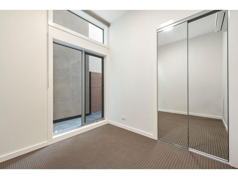 204/151 HUNTINGDALE ROAD, Ashwood VIC 3147