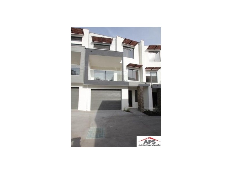 12/79 Lewis Road, Wantirna South VIC 3152