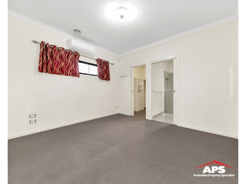 28 Forest Drive, Clyde North VIC 3978