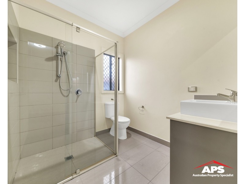 28 Forest Drive, Clyde North VIC 3978