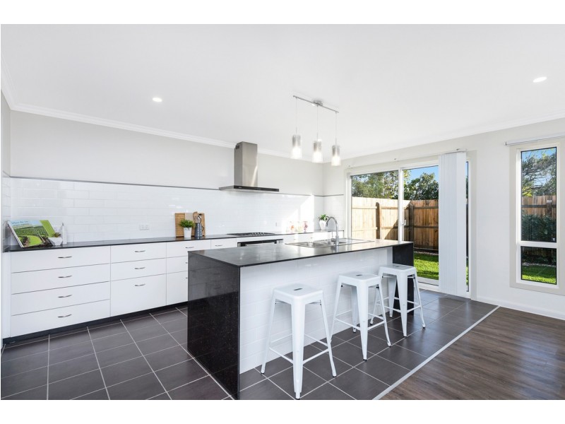 16 Vautin Way, Eagleby QLD 4207