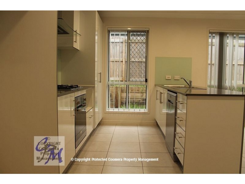 8 Altona Street, Pimpama QLD 4209